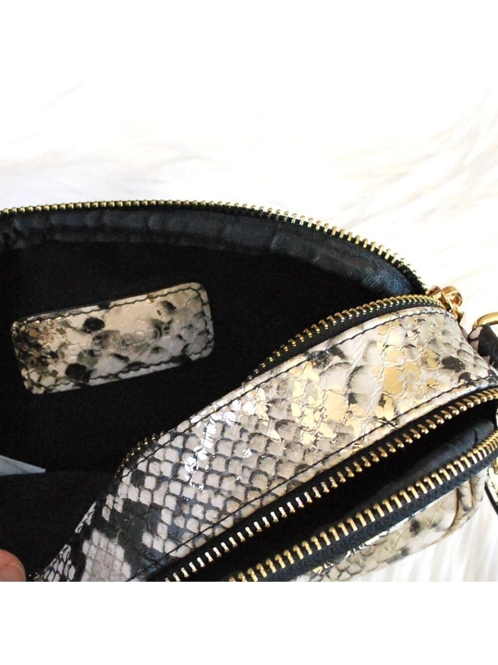 Steve Madden Reptile Snakeskin Print Crossbody Bag Purse - Picture 3 of 4